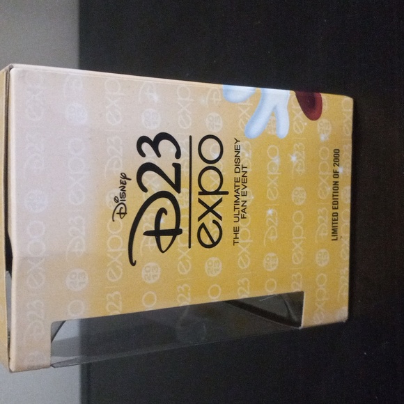 NWT D23 Disney Limited Edition Minnie Vinylmation Figure - Picture 3 of 4